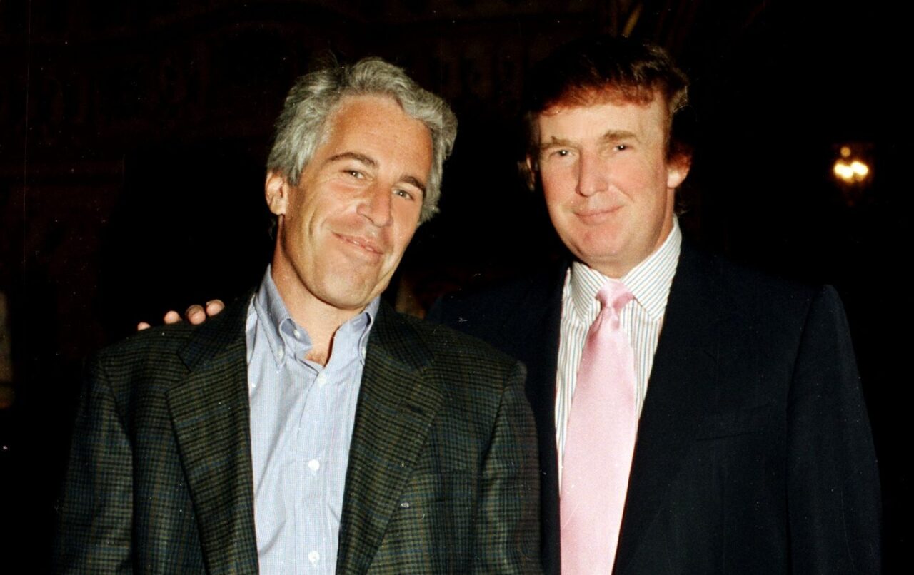 Trump iese la atac în scandalul Epstein: „Nu am fost niciodată pe insula infectată a lui Epstein, în timp ce democrații corupți au fost”