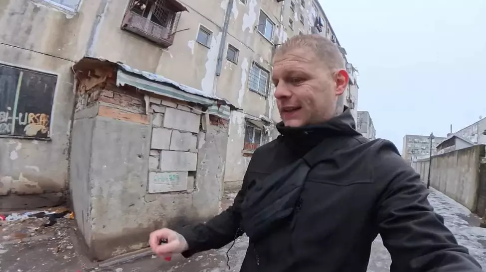 Un vlogger olandez a vrut să vadă cu ochii lui cum e viața în Ferentari. A mers cu o cameră video și a filmat tot ce a găsit prin cartier