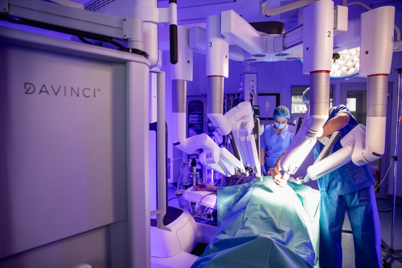 (P) Abordarea multidisciplinară modernă, esențială pentru pacienții oncologici