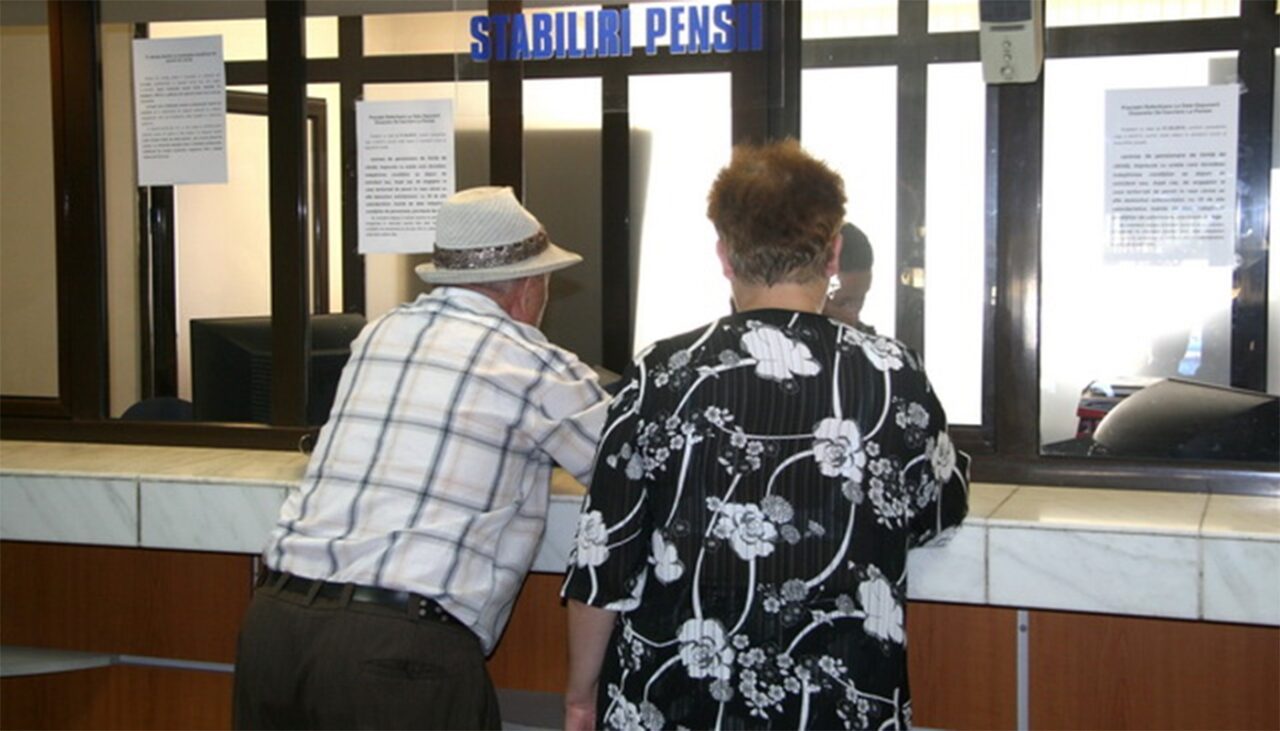 Ce pensie a ajuns să primească un pensionar din Suceava, după ce a lucrat 31 de ani și 5 luni cu carte de muncă