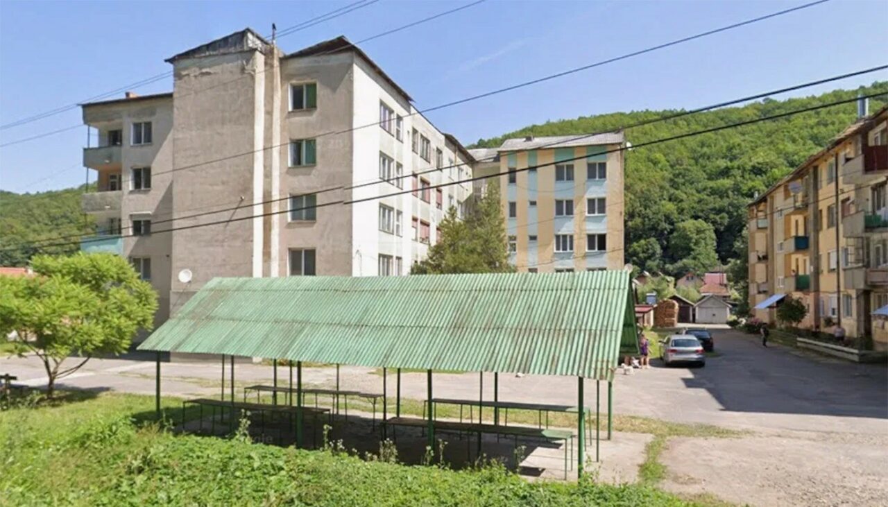 Orașul din România în care un apartament cu 2 camere costă doar 8.400€ acum, în martie 2026