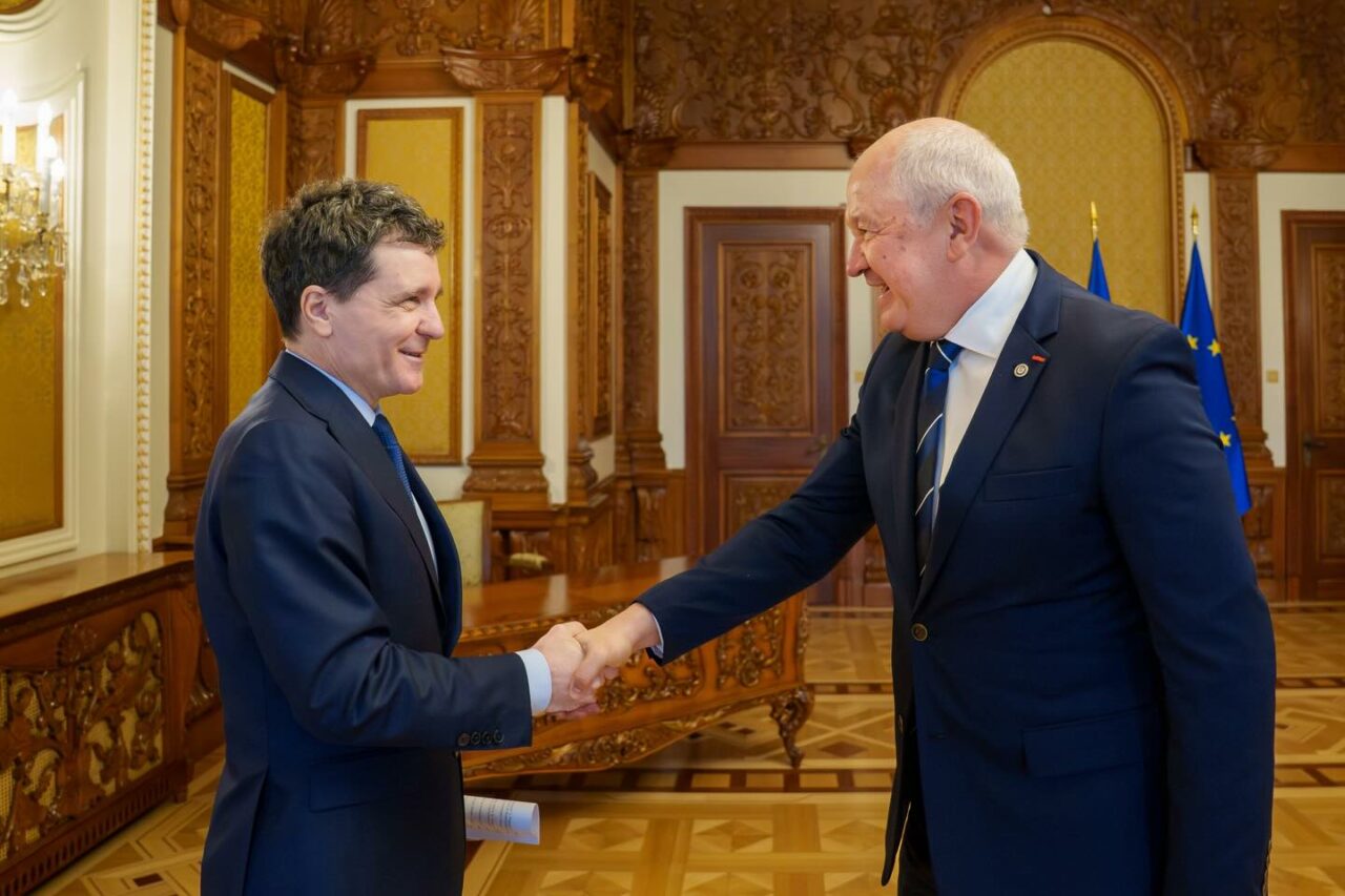 Nicușor Dan s-a întâlnit cu premierul de peste Prut, Alexandru Munteanu. Ce au discutat cei doi