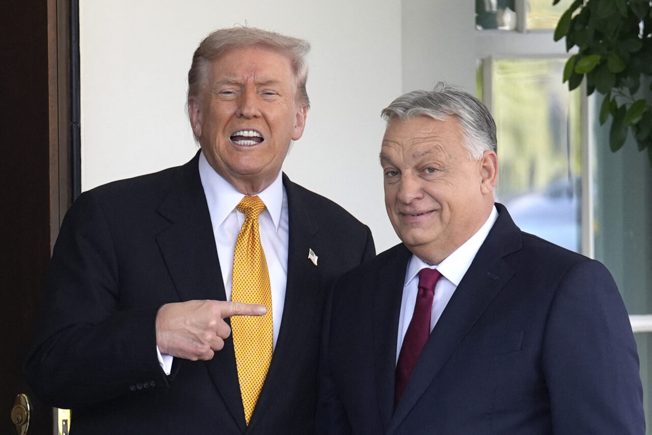 Trump își reafirmă sprijinul pentru Viktor Orban, înaintea alegerilor din Ungaria: „Votați-l. E un prieten adevărat. Sunt alături de el până la capăt”