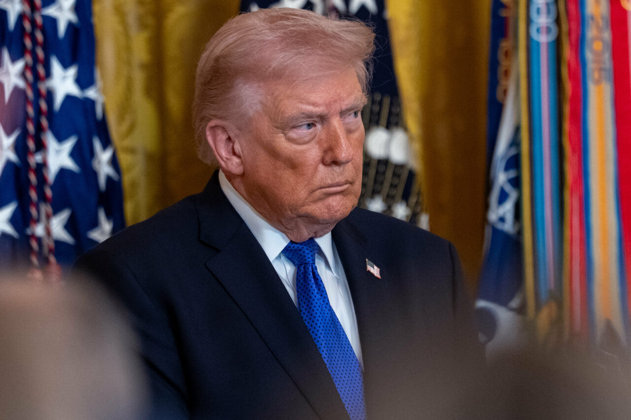 Trump amenință că va cuceri insula Kharg, vitală pentru exporturile iraniene de petrol: „Am putea să o luăm foarte ușor”