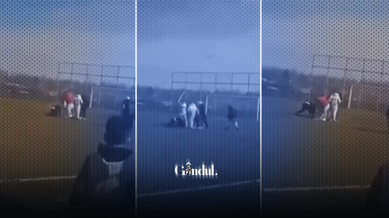 Bătaie cu parul pe un teren de fotbal din județul Călărași: „Dă-i, bă! Nu-l lăsa!”. S-a lăsat cu multe mandate de arestare