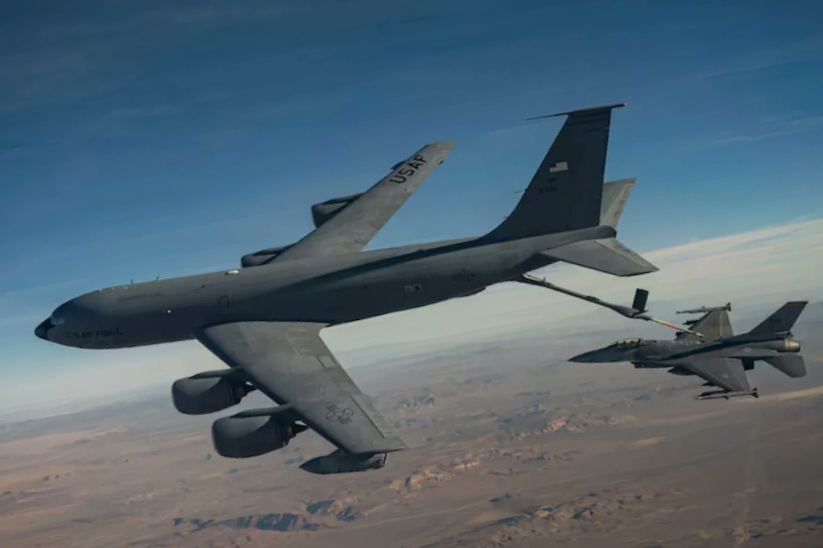 Un avion-cisternă american KC-135 Stratotanker s-a prăbușit în vestul Irakului. E al patrulea avion pierdut de SUA de la începutul războiului din Iran