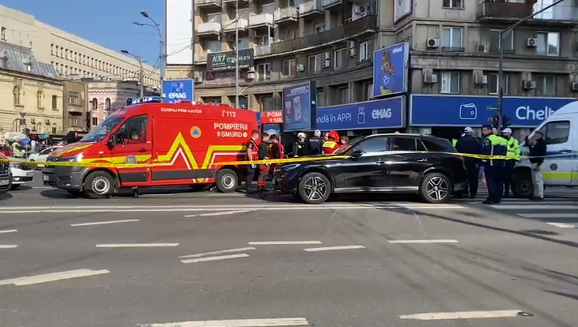 Accident teribil în Capitală. Un bărbat care se deplasa cu trotineta a fost lovit în plin de o mașină