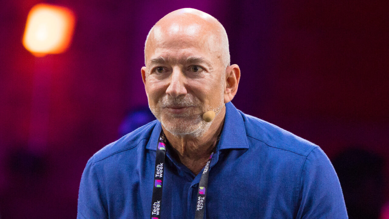 Ce prezice Jeff Bezos despre viitorul pieței muncii. Fondatorul Amazon vorbește despre singurul tip de lucrător care nu ar putea fi înlocuit de AI