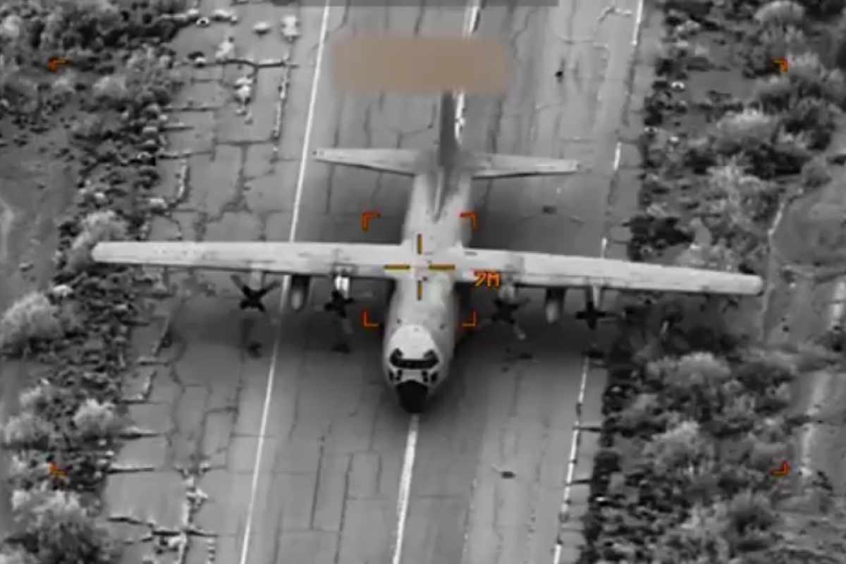 Momentul în care SUA distrug mai multe avioane iraniene C-130 Hercules și P-3F Orion, de origine americană, aflate în bazele militare ale Teheranului