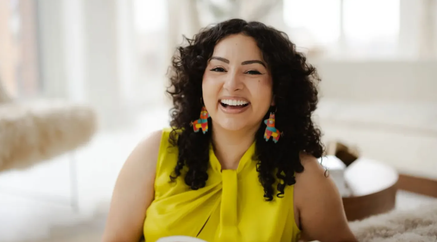 De ce a dat Gigi Gonzalez America pe Europa. Cât muncește americanca în Valencia față de Chicago