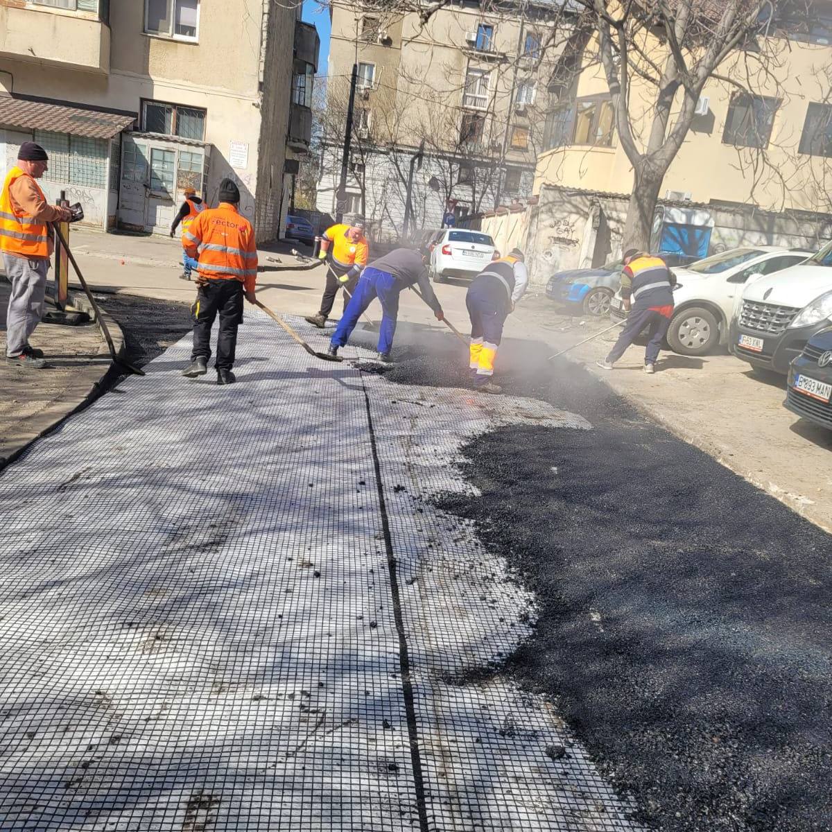 (P) Mai multe străzi din sector se află în reparaţie, iar activităţile continuă şi în această săptămână
