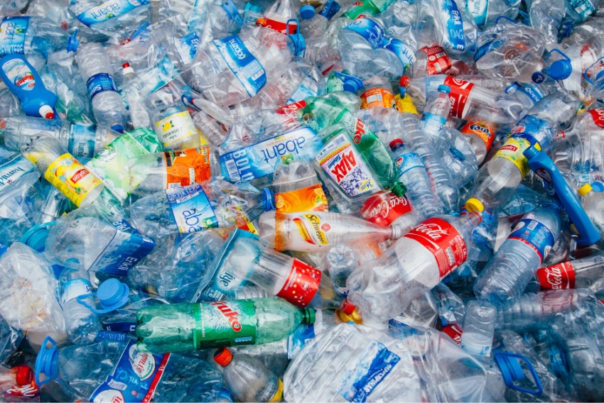 Descoperire remarcabilă făcută de oamenii de știință. Medicament pentru Parkinson obținut din sticle de plastic