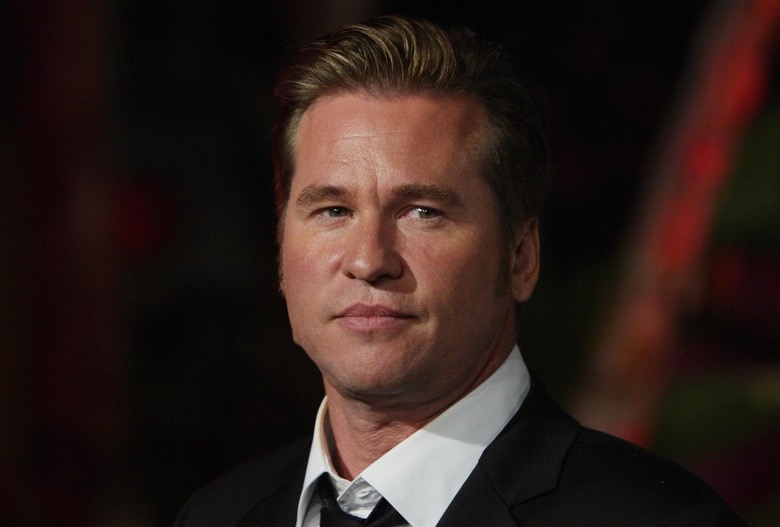 Val Kilmer „revine” pe ecrane după moarte. Filmul care ridică întrebarea: cât de departe poate merge inteligența artificială