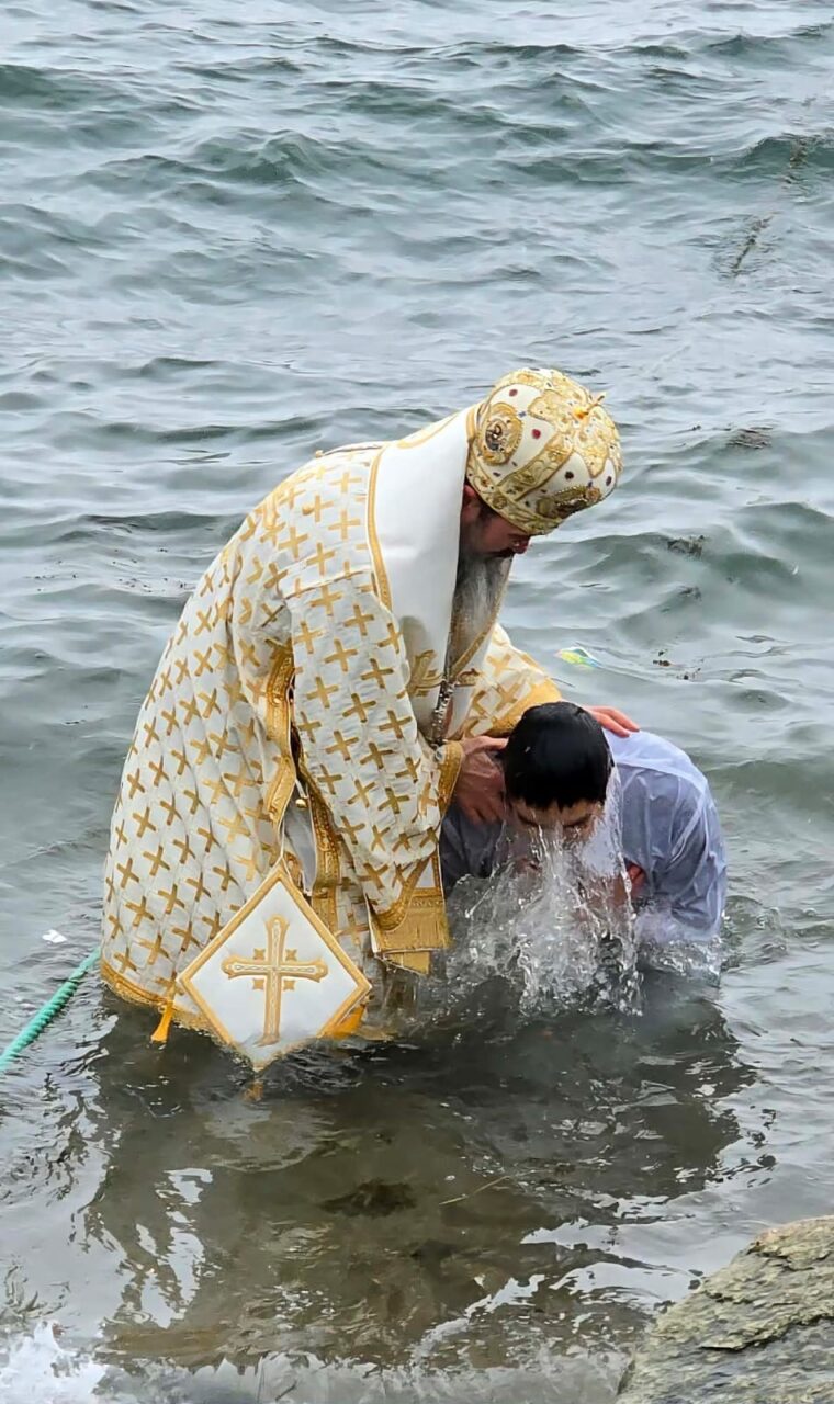 Ce nume a primit tânărul inuit botezat în Groenlanda de episcopul Macarie Drăgoi