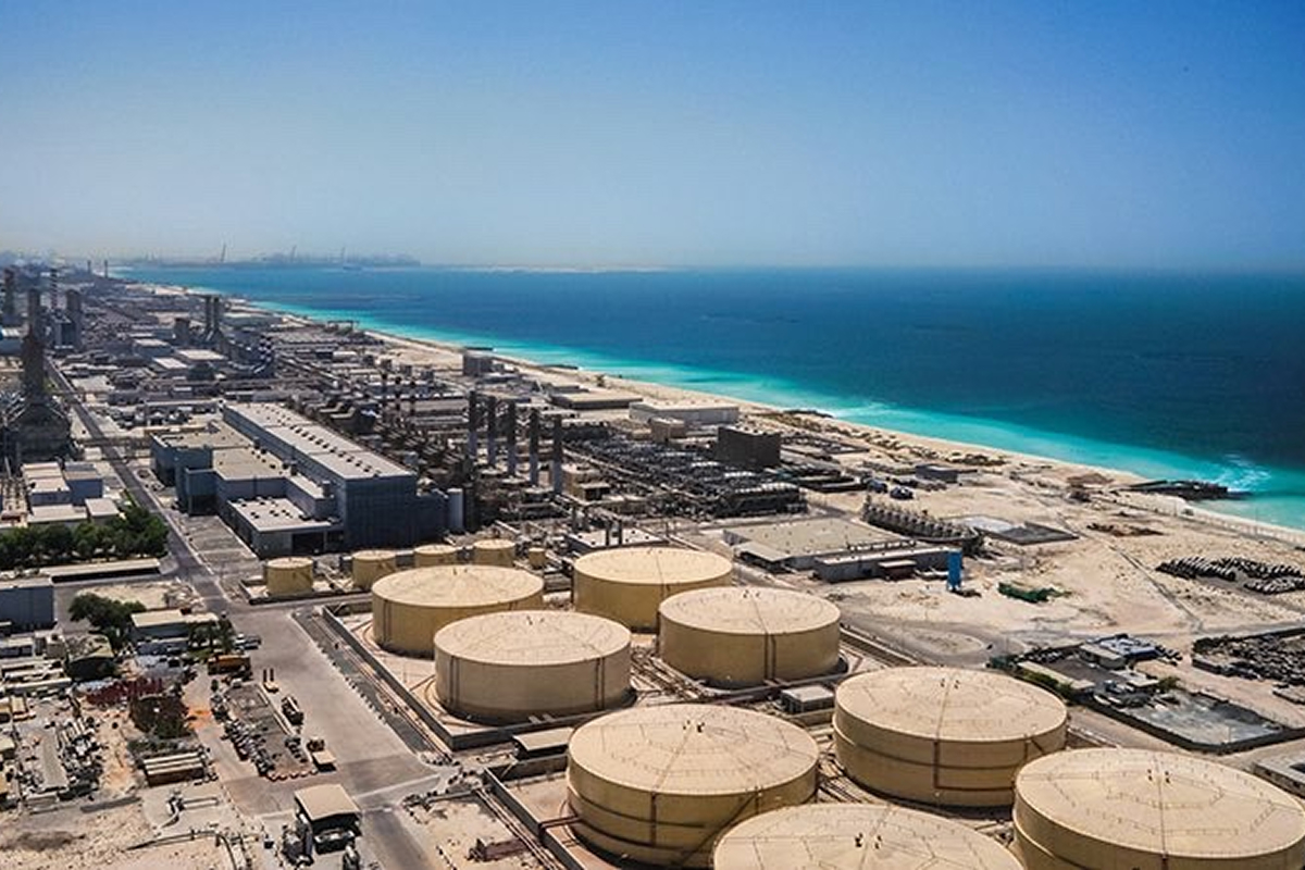 Reacția Iranului la ultimatumul lui Trump privind redeschiderea Strâmtorii Ormuz. Teheranul, gata să distrugă instalațiile de desalinizare din Orient