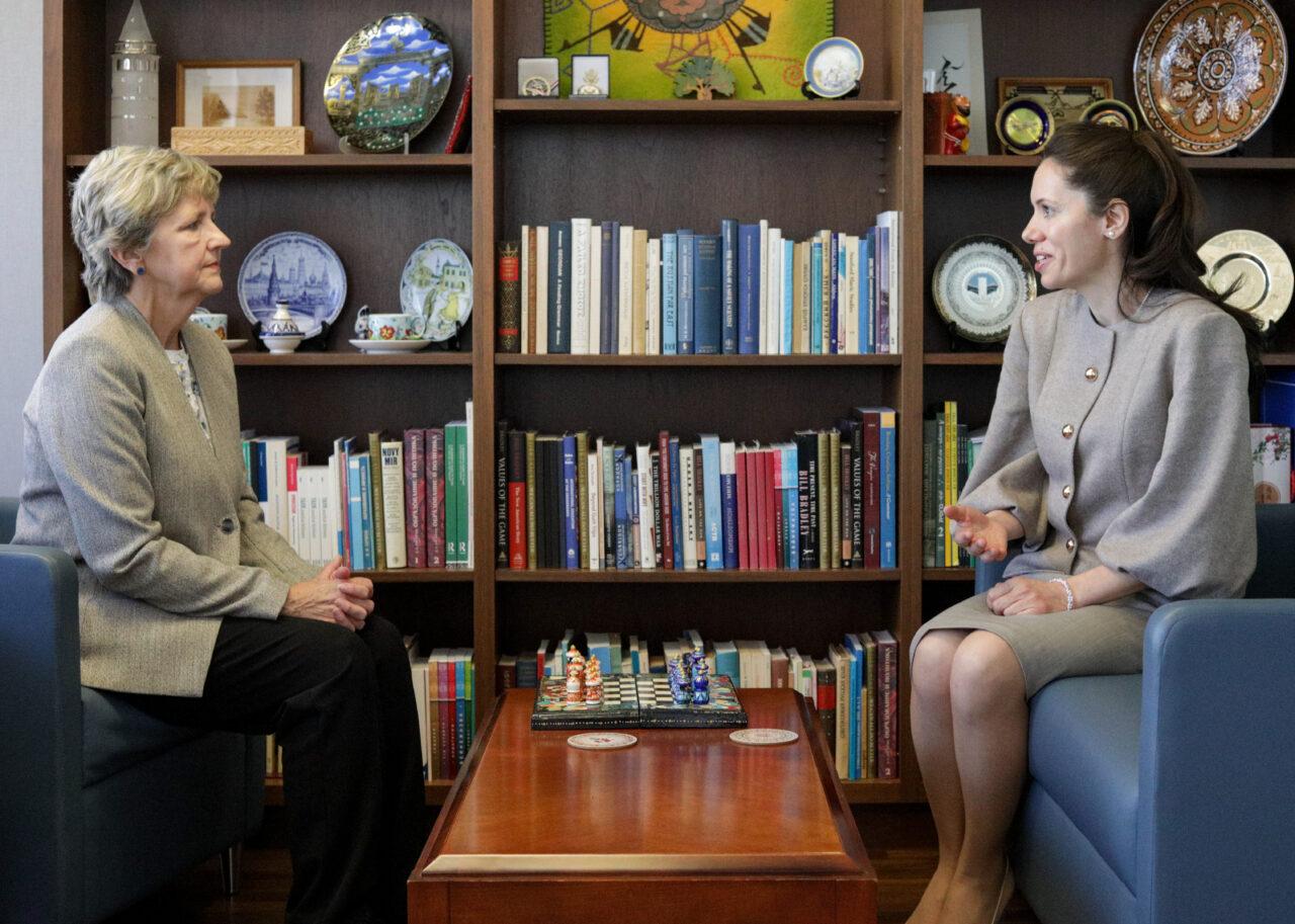 Mirabela Grădinaru s-a întâlnit la Washington cu preşedintele “American Councils for International Education”. Ce au discutat