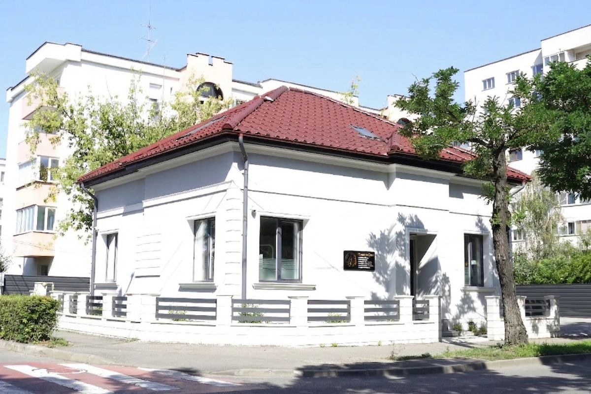 (P) Cum alegi clinica stomatologică potrivită pentru implanturi dentare: medici din Cluj-Napoca explică