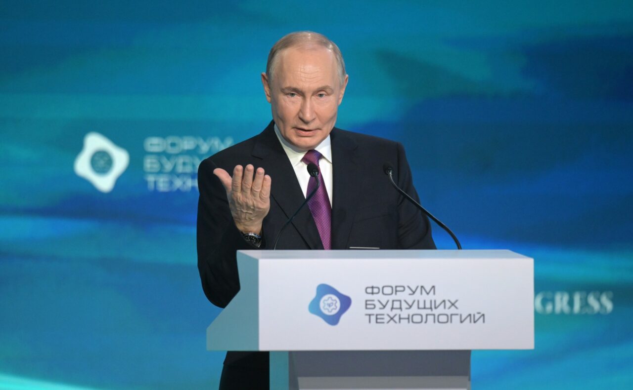 Putin evită să spună dacă va rămâne la Kremlin până în 2036: „Numai Dumnezeu știe”. Ce spune Constituția în Rusia