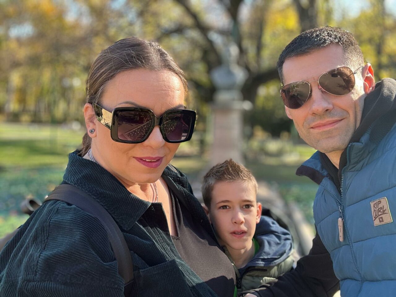 La vârsta la care unii copii abia descoperă lumea, Carol știe totul despre metrou. Este ultra-pasionat de tehnologie și vrea să ducă transportul subteran în toată țara