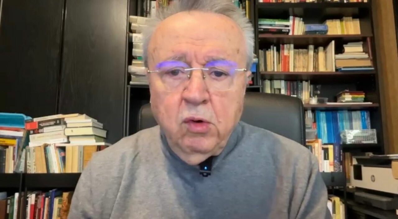 Ion Cristoiu: Ce-ar fi fost dacă rușii, în decembrie 1989, schimbau regimul Ceaușescu omorând într-un bombardament familia Ceaușescu?