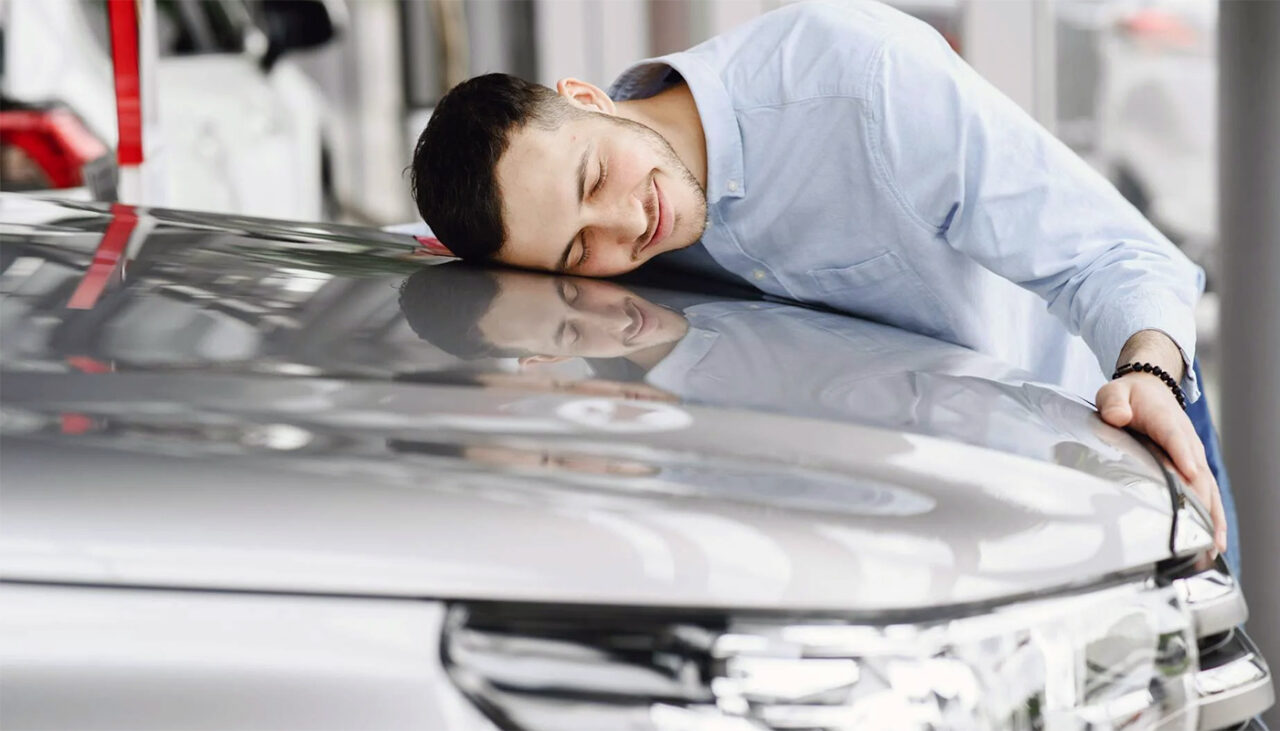 Cât te costă să ții o mașină în 2026: De la RCA, la revizii și carburant. Calcul complet pentru un an