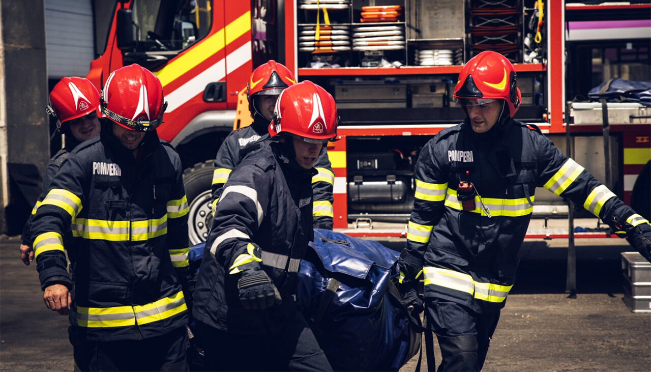 Ce salariu are un pompier în 2026, cu tot cu spor de pericol. Câți lei primește lunar, în funcție de grad, vechime și funcție