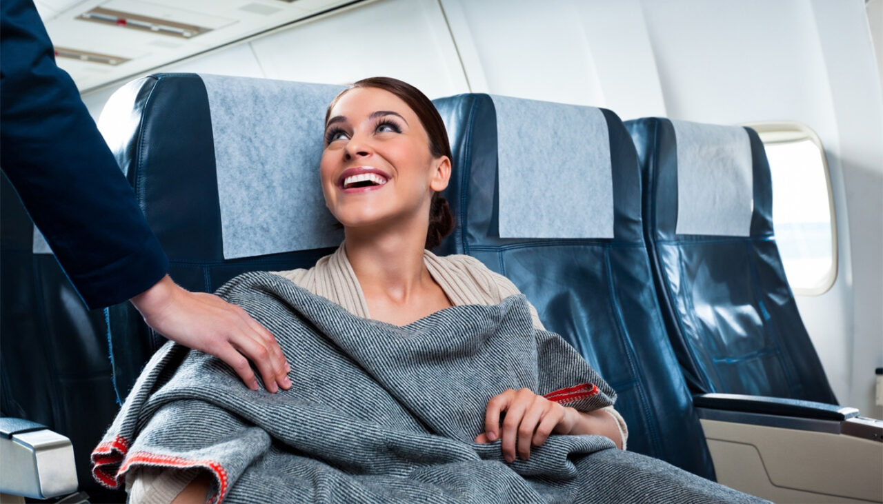 De ce este frig în avion mereu, chiar și pe vreme de caniculă? Care este motivul real