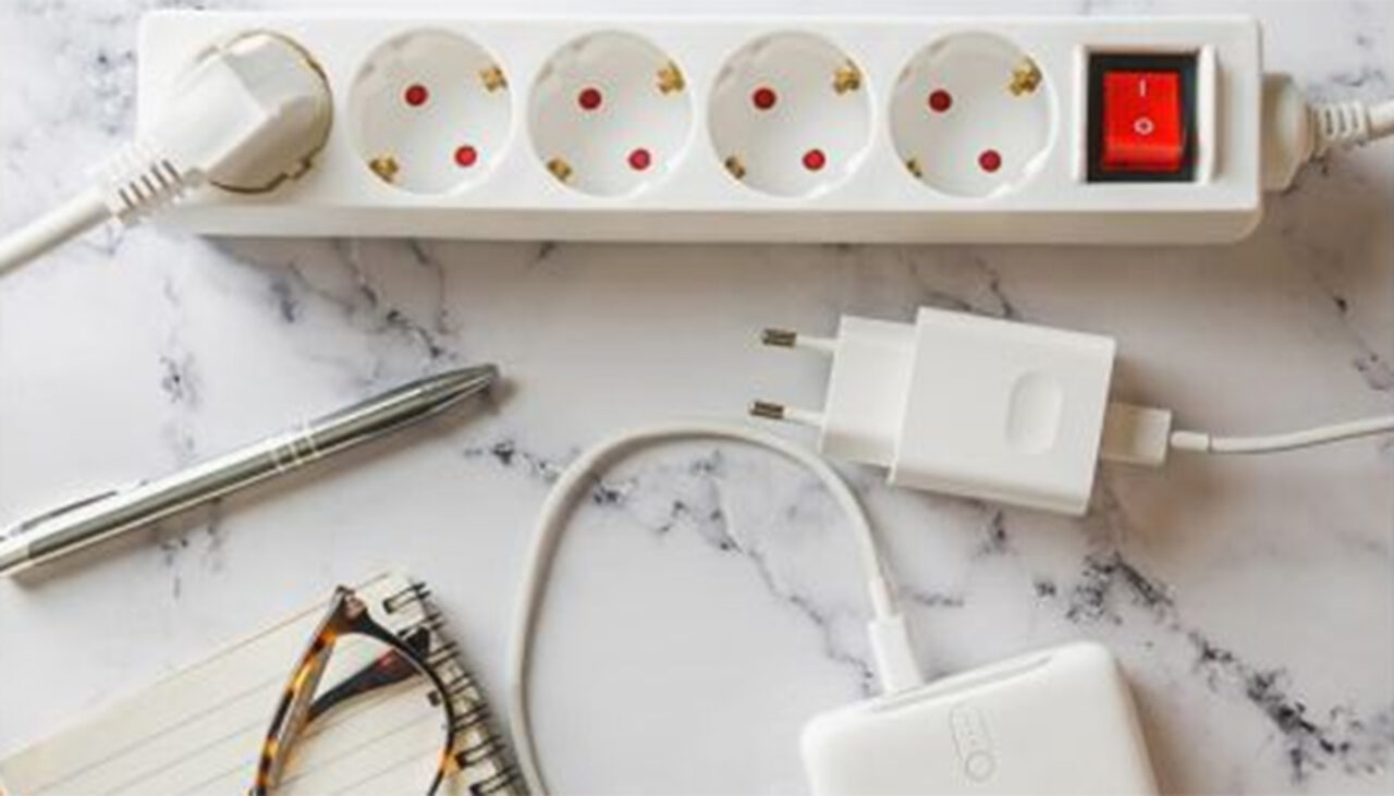 Aparatul din bucătărie care te „rupe” la bani. Acest electrocasnic consumă într-un minut cât 183 de becuri aprinse in același timp