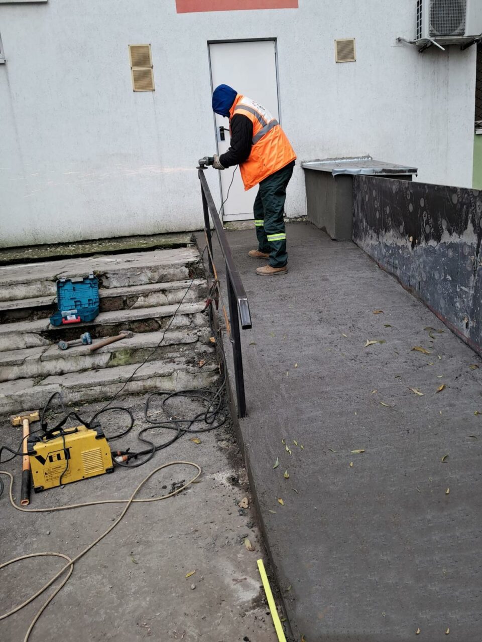 (P) Infrastructură 5: Noi rampe de acces pentru persoanele cu dizabilități, realizate pe străzile Mitropolit Dosoftei, Ștefan Hepiteș și Teodor Dragu