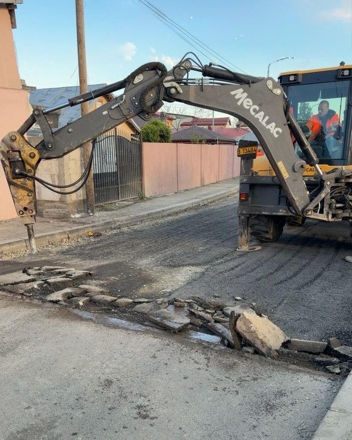 (P) Lucrări de amploare pe strada Neptun din Sectorul 5