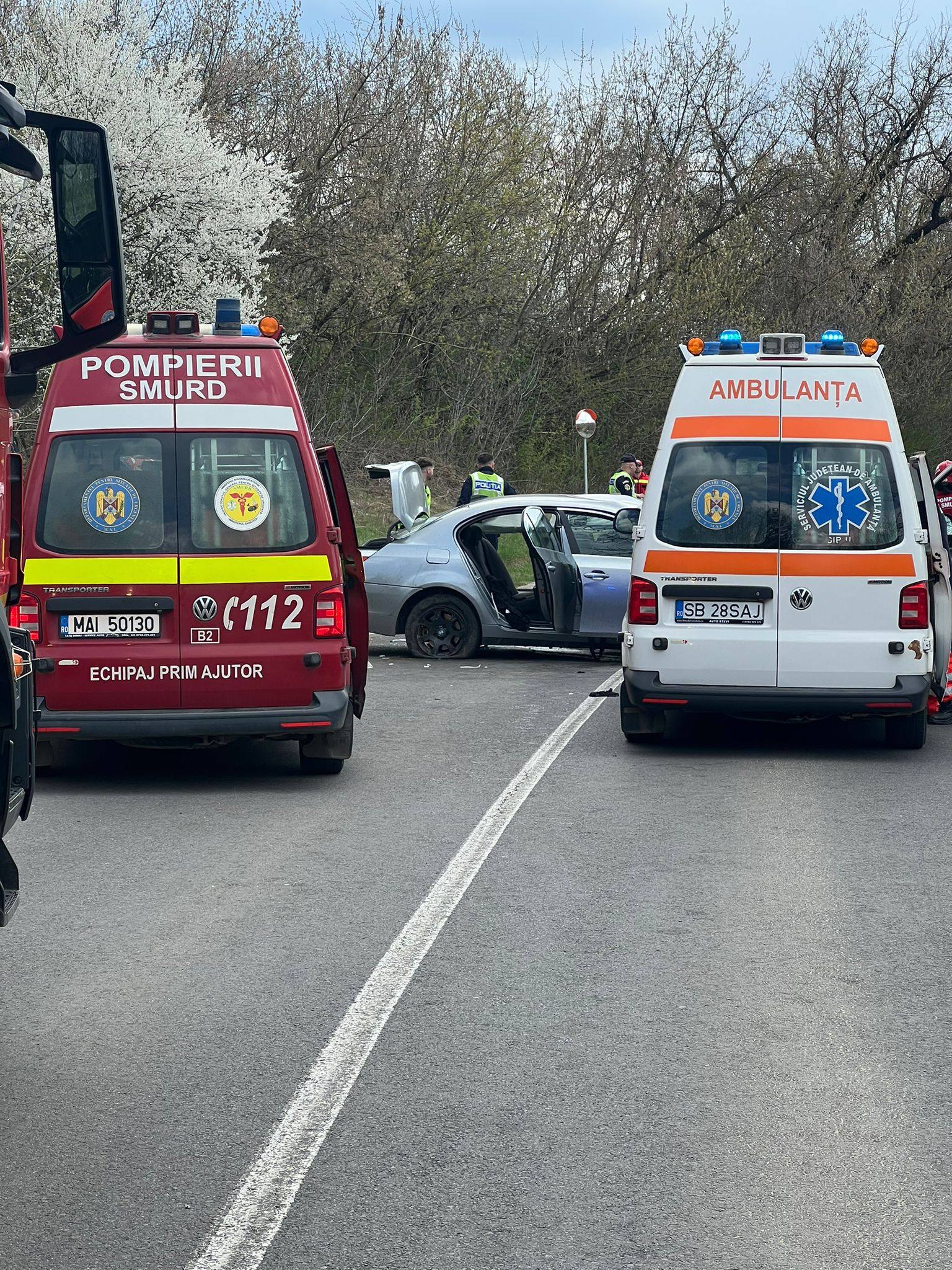 Accident grav la Sibiu cu 7 persoane implicate