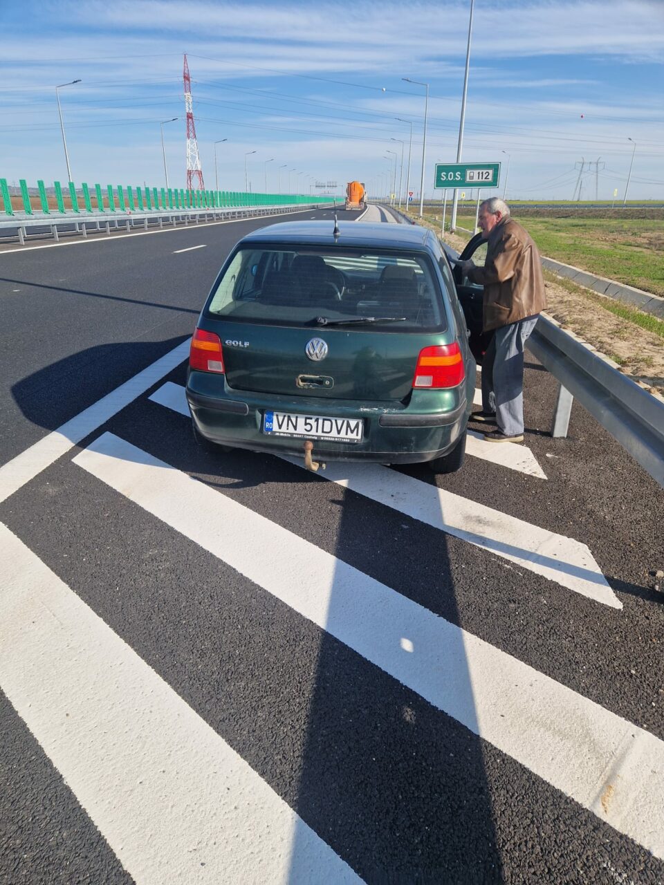 Pericol public pe Autostrada Moldovei. Șofer de 75 de ani circulând pe contrasens aproape 22 kilometri