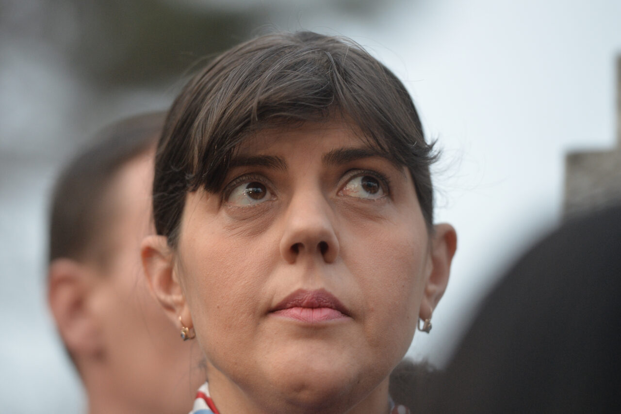 Guvernul elen o acuză pe Kövesi că folosește „tacticile lui Ceaușescu“ în ancheta privind fondurile UE. „Nu vrem o justiție în stilul lui Ceaușescu“