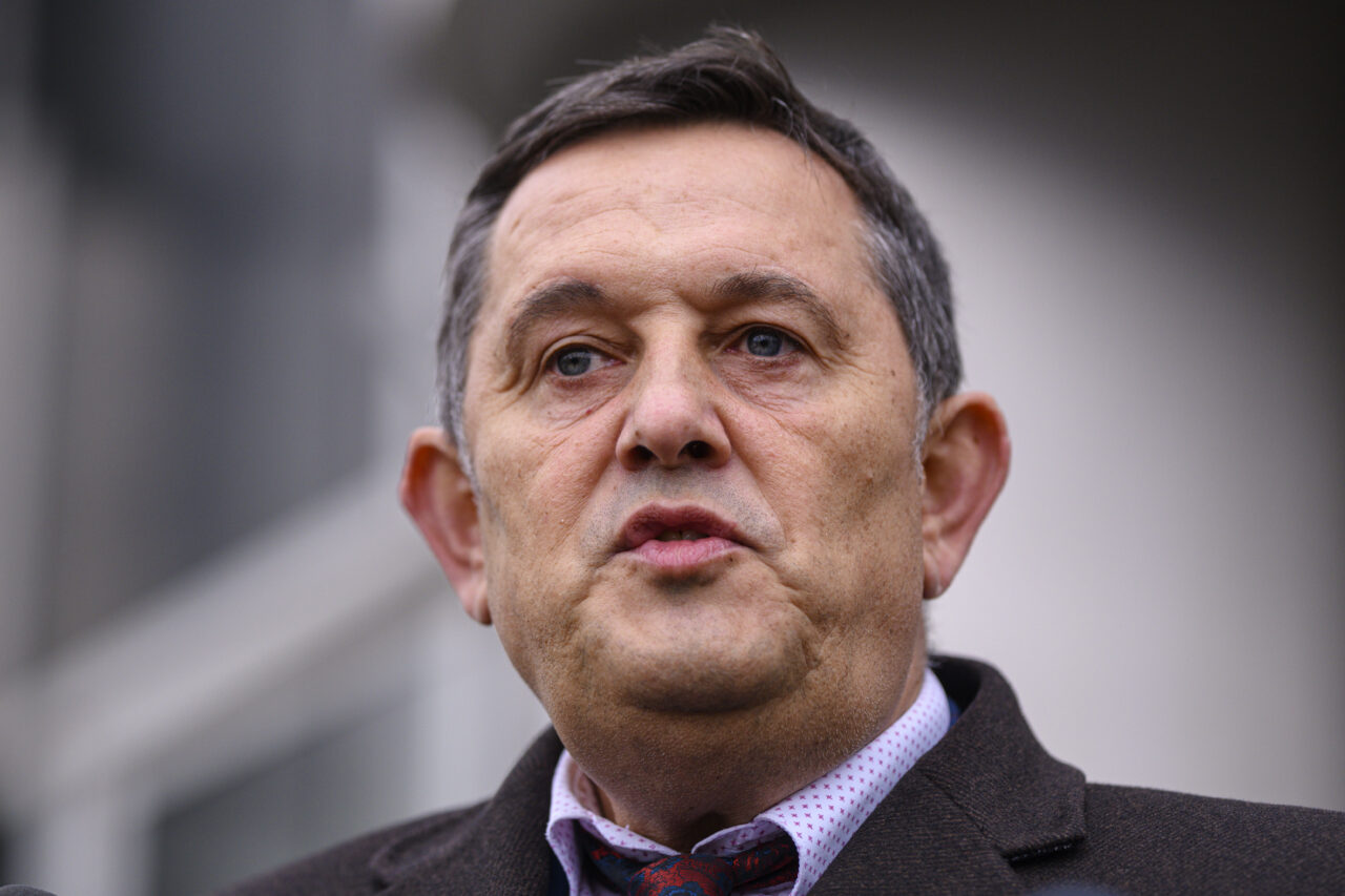 Gheorghe Piperea aruncă în aer dosarul Pfizer. Europarlamentarul susține că România ar fi avut șanse reale să câștige procesul