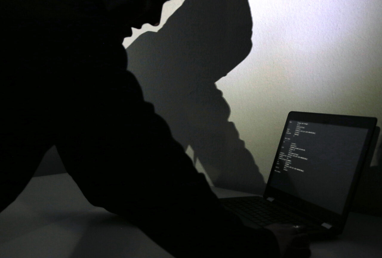 Uită de simpla parolă la calculator. Ce îți protejează cel mai bine datele