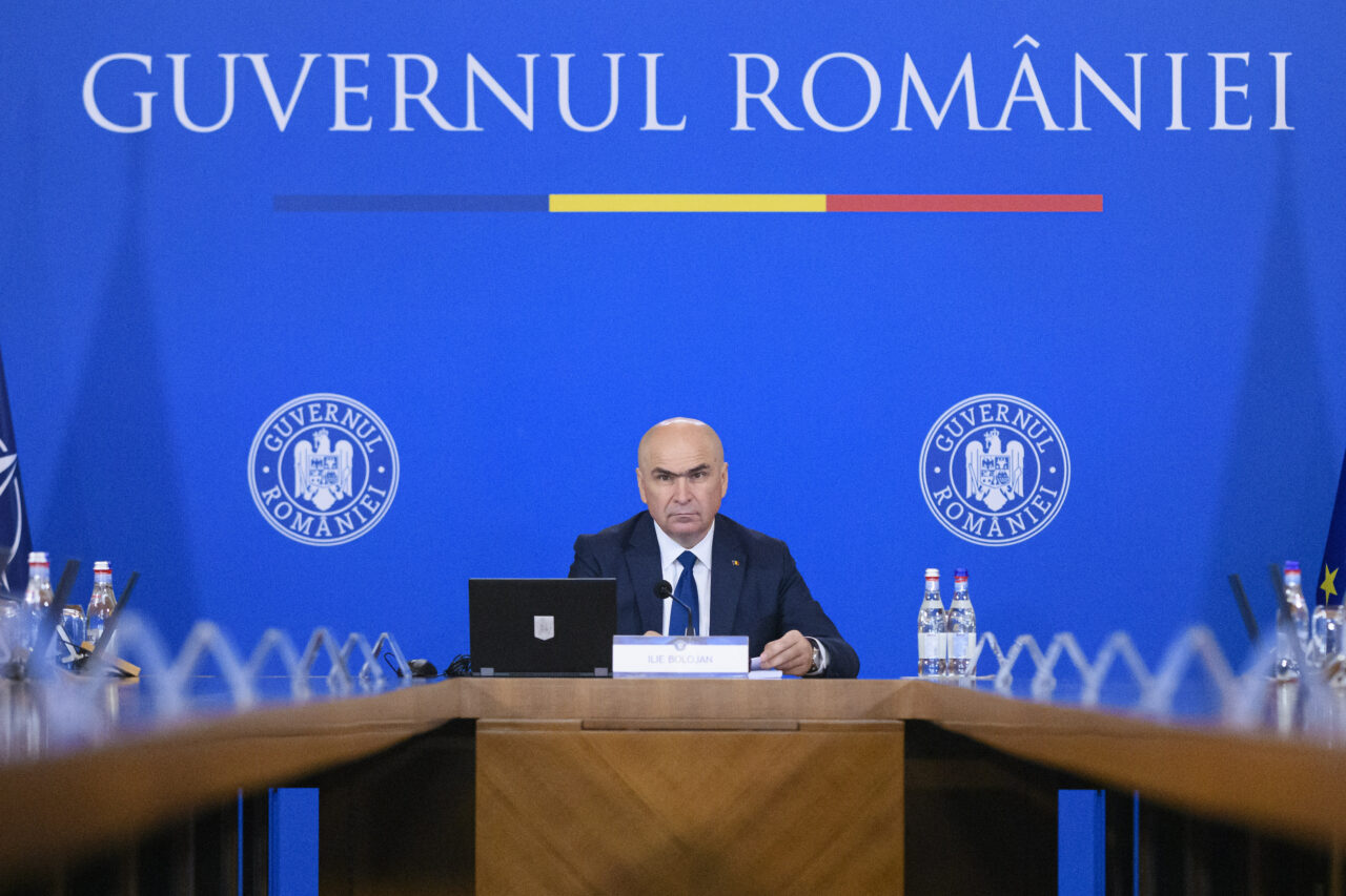 Ce legi se grăbește guvernul Bolojan să adopte pe ultima sută de metri. Lista completă a proiectelor de acte normative din ședința de astăzi
