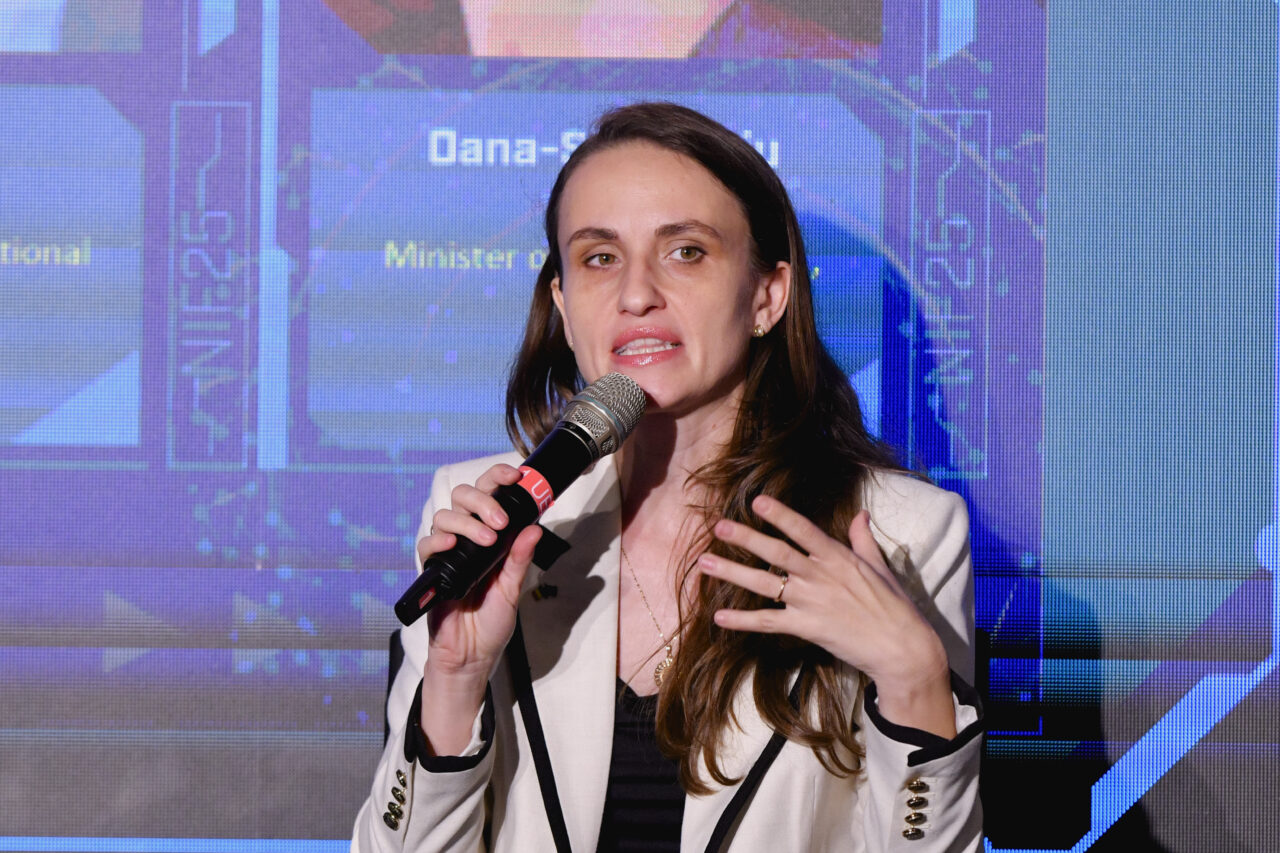 Oana Țoiu îl convoacă pe ambasadorul Rusiei la București după ce a căzut o dronă în Galați