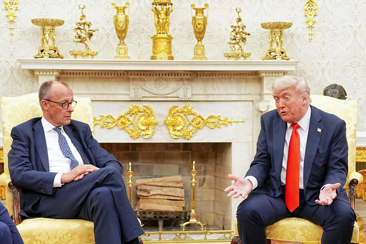 Trump amenință cu retragerea trupelor din Germania după declarațiile lui Merz privind strategia SUA din Iran: „O decizie va fi luată foarte curând”
