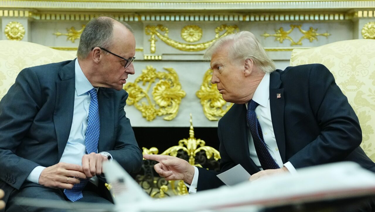 Friedrich Merz încearcă să calmeze tensiunile cu Trump. Cum explică poziția critică față de Washington din ultimele săptămâni