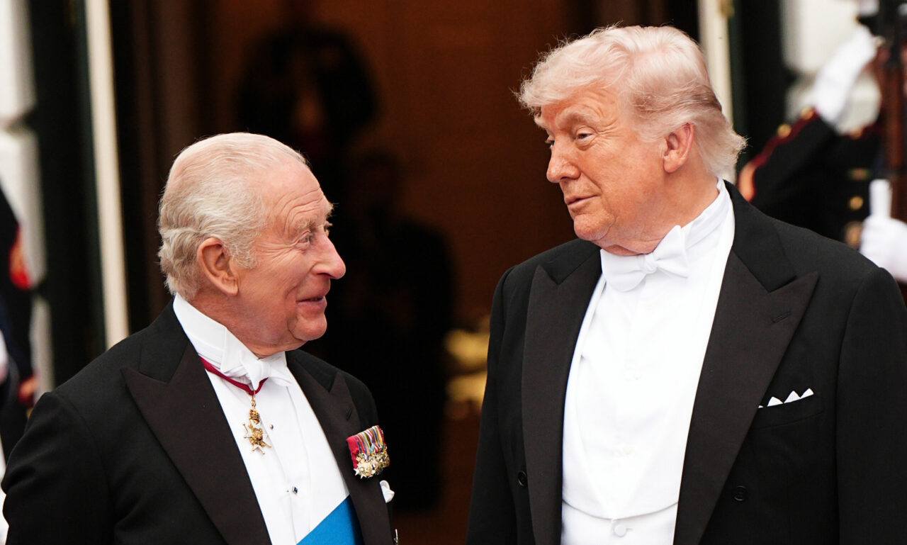 Trump afirmă că Regele Charles îi susține eforturile de a împiedica Iranul să obțină o armă nucleară. „Este de acord cu mine“