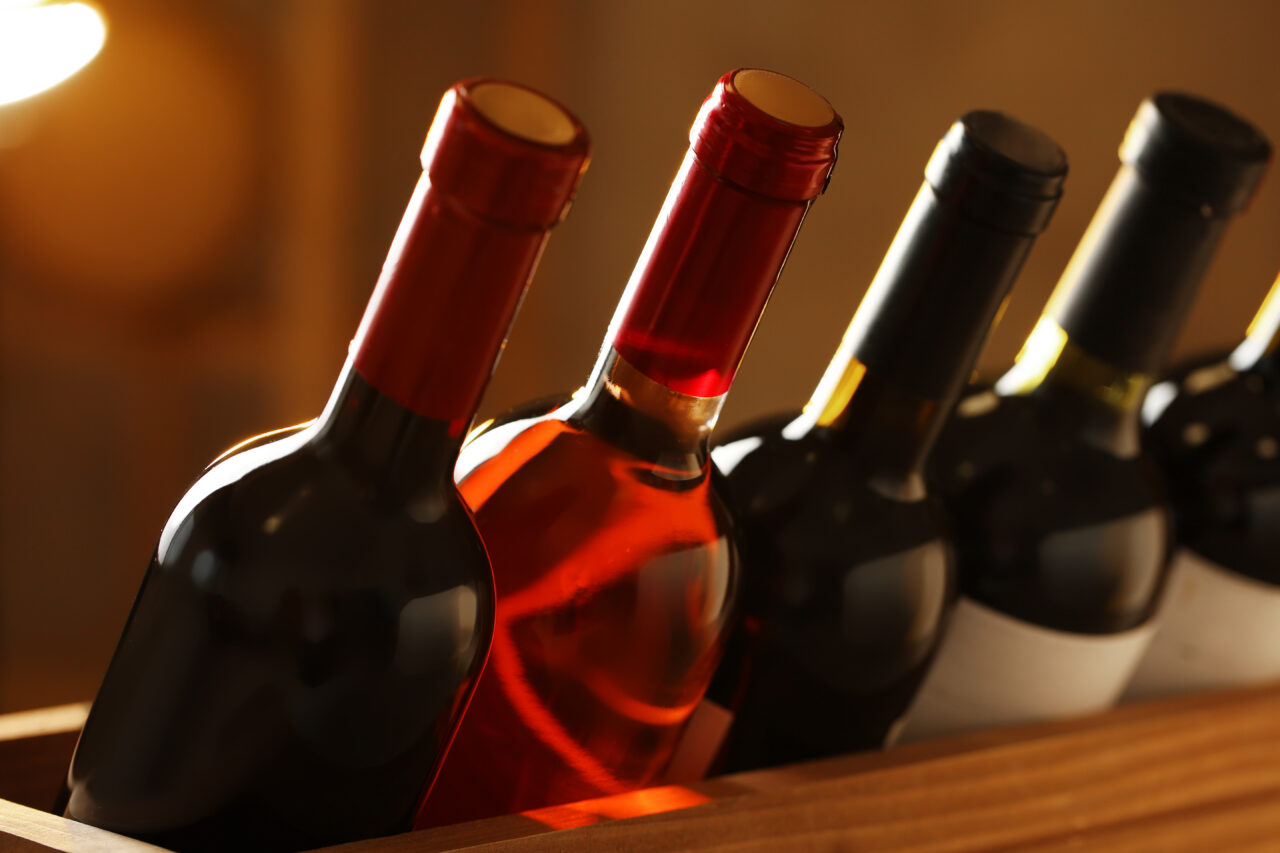 Record pentru o sticlă de vin vandută vreodată. Suma se apropie de un milion de dolari