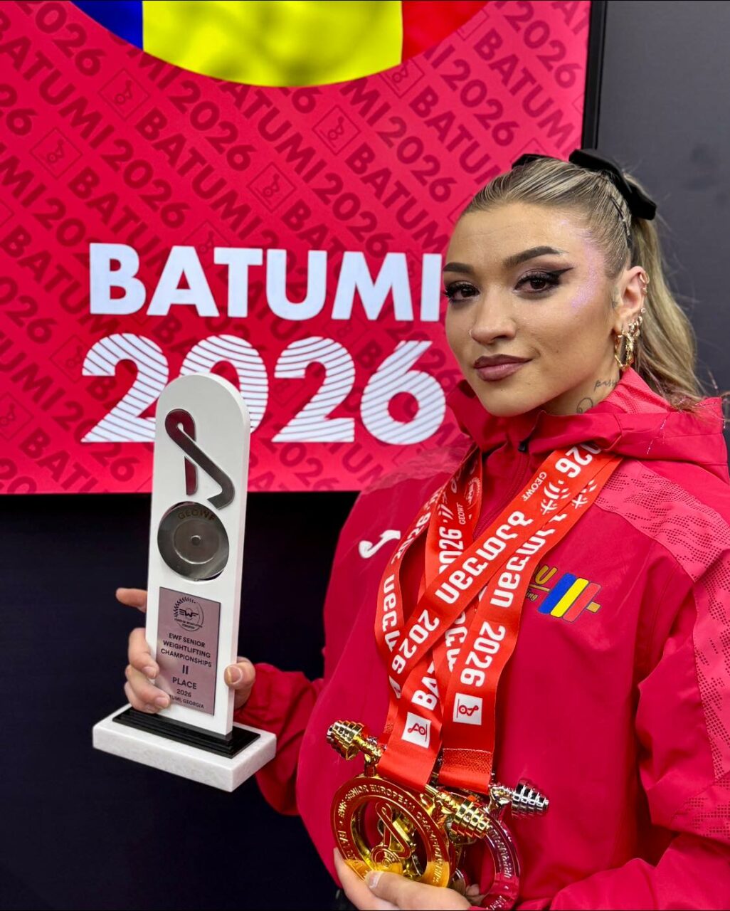 Mihaela Cambei scrie istorie în sportul cu greutăți! Vicecampioana europeană de seniori la Europeanul de haltere