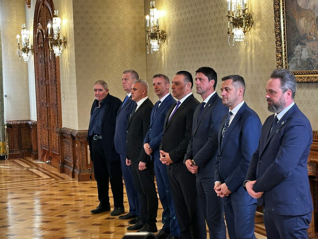 Grupul Minorităților Naționale încep consultările cu Nicușor Dan. Primele imagini cu delegația minorităților