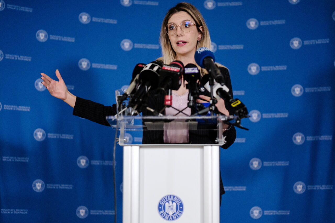 Diana Buzoianu: „Pentru decizii importante mă consult cu mama și tata”