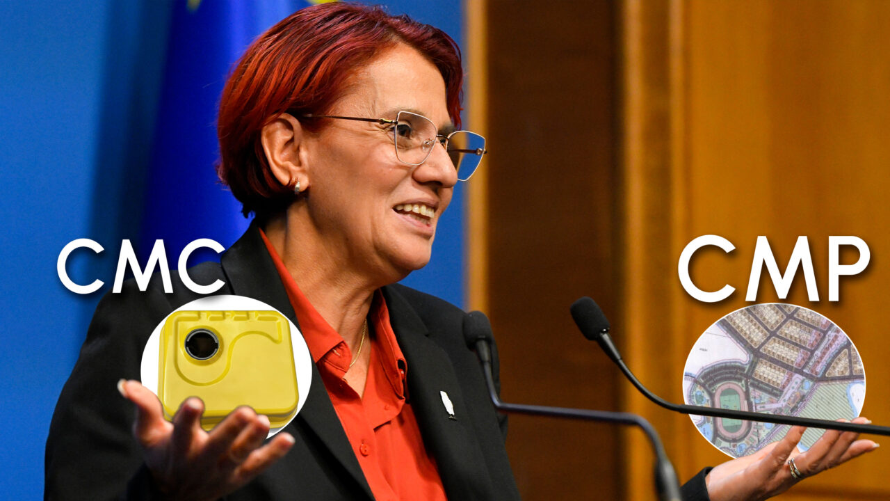 Purtătorul de cuvânt al Guvernului Bolojan, Ioana Ene Dogioiu, nu ştie diferenţa dintre centimetri pătraţi şi centimetri cubi nici cu foile în faţă