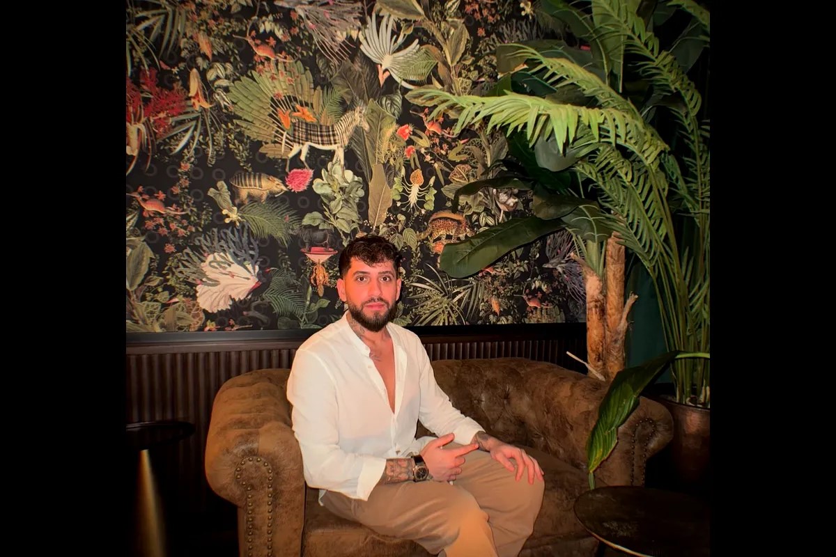 Fulgy, fiul Clejanilor, s-a baricadat în apartament și a amenințat că aruncă în aer tot blocul. Negociatorii, chemați la fața locului