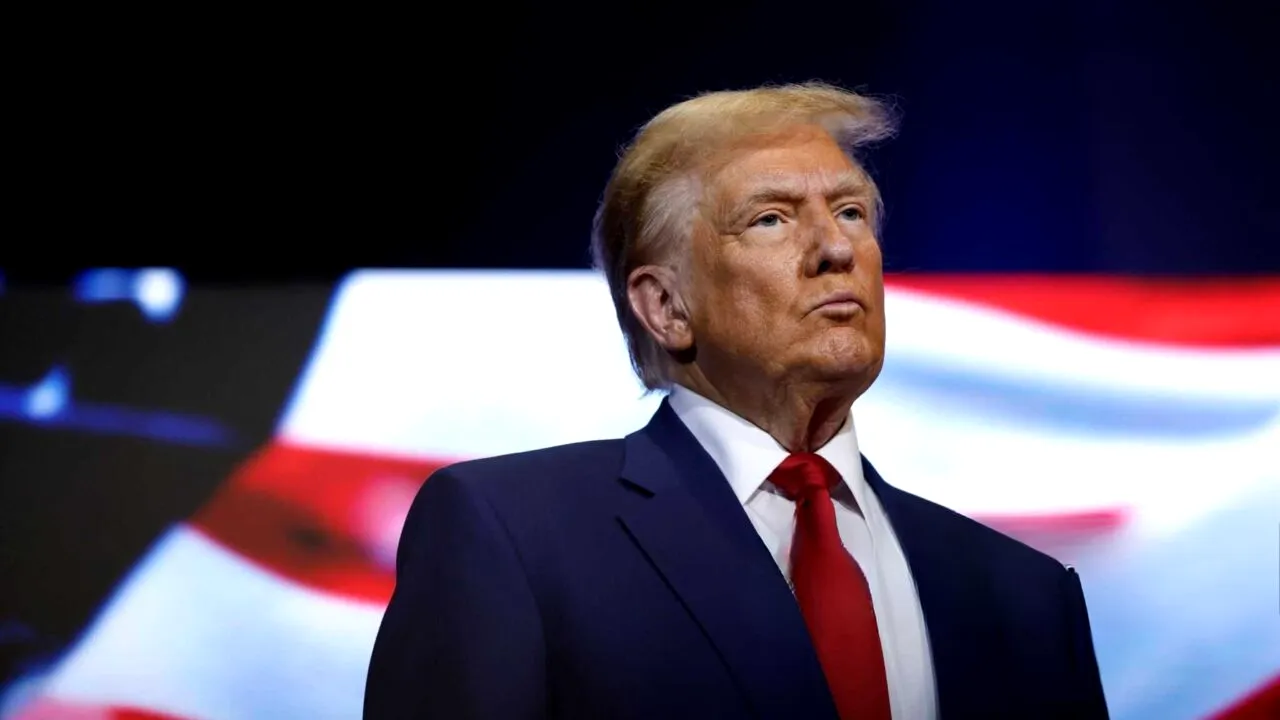 Donald Trump revine cu explicații, după ce a șters poza în care impersona Mântuitorul. Ce spune președintele american