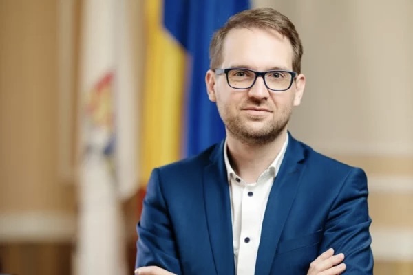 Tensiuni la finala Cupei României la handbal masculin. Primarul Timișoarei, Dominic Fritz, huiduit în timpul ceremoniei de premiere