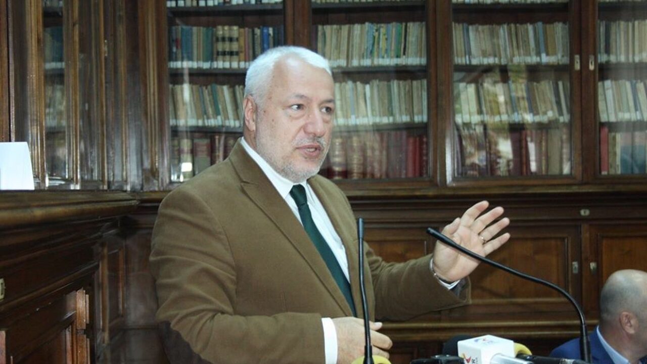 Fostul consilier de la Cotroceni, Iulian Fota, ripostează după scandalul cu agentul de poliție care i-a luat permisul și denunță un abuz