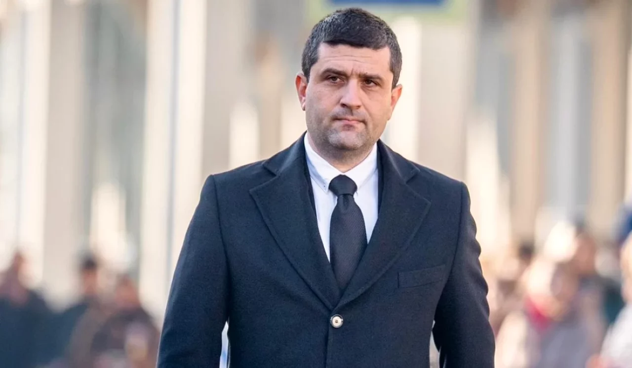 Înainte de consultarea PSD, Miruță acuză social-democrații că joacă „la dublu”. Ce spune ministrul Apărării despre „Momentul Adevărului”